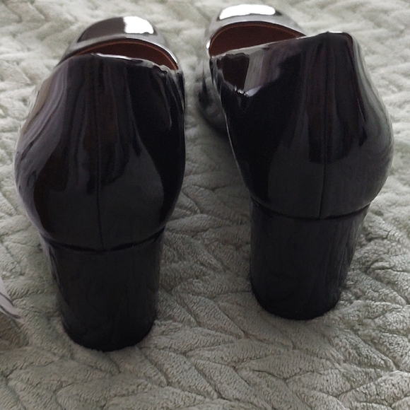 OFFER PLS! Journee Collection Black Heels - Picture 4 of 12